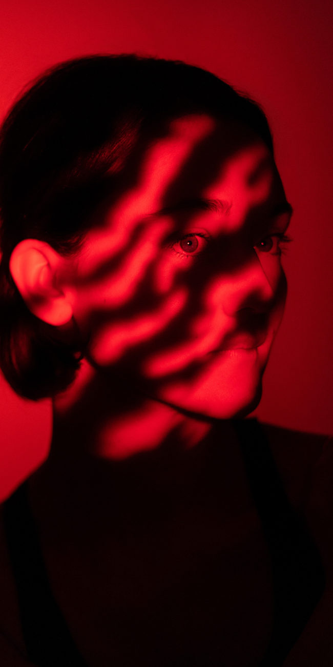 Artist press shot of singer/songwriter Carla Connell captured by Yvonne Hartmann