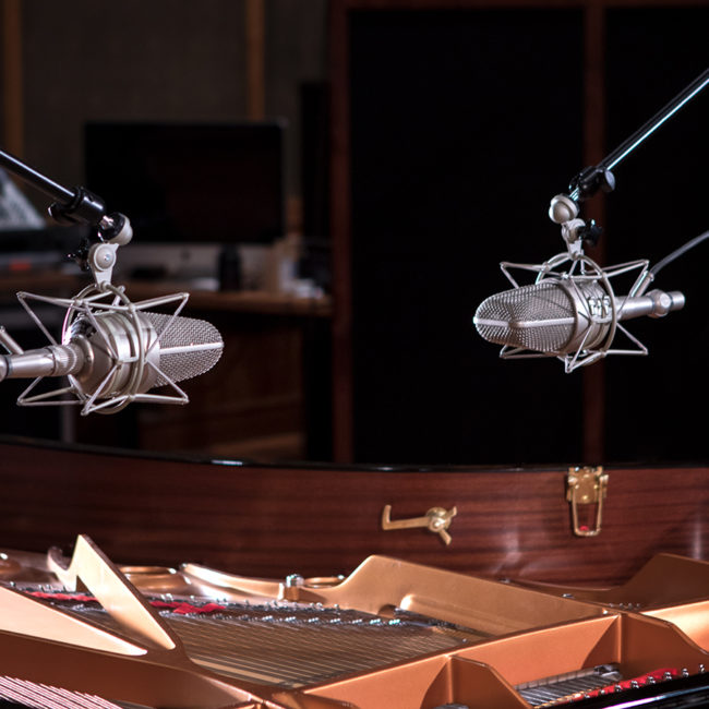 Nils Frahm's customized Yamaha CFX9 captured for Native Instruments by Yvonne Hartmann