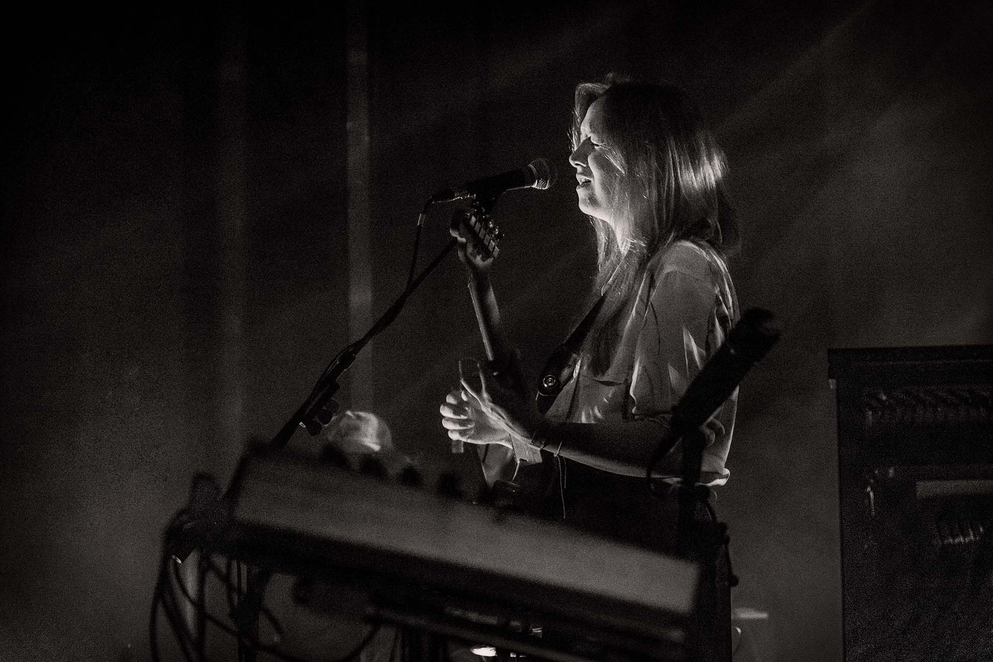 Sophie Hunger live at Columbia Theater Berlin captured by Yvonne Hartmann