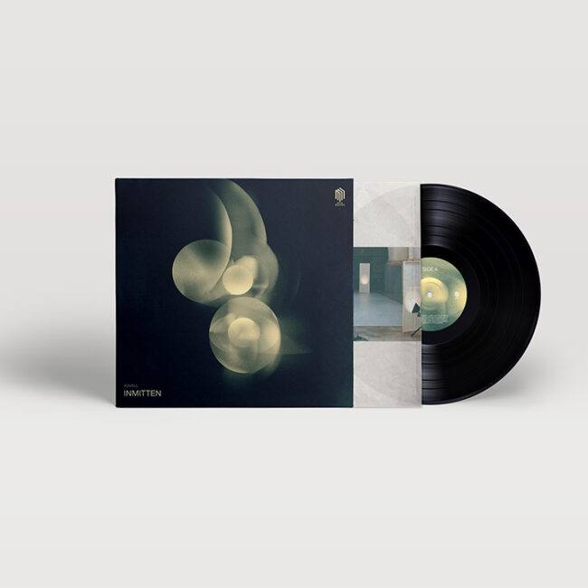 Vinyl sleeve design for KAVALL's album release Inmitten by Yvonne Hartmann