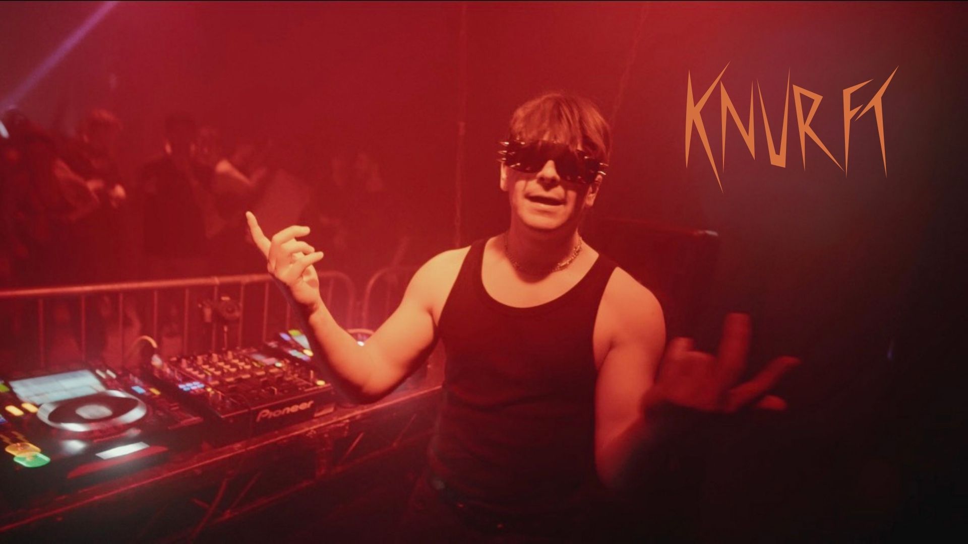 Design of an electronic press kit by Yvonne Hartmann for the Dutch music producer KNURFT